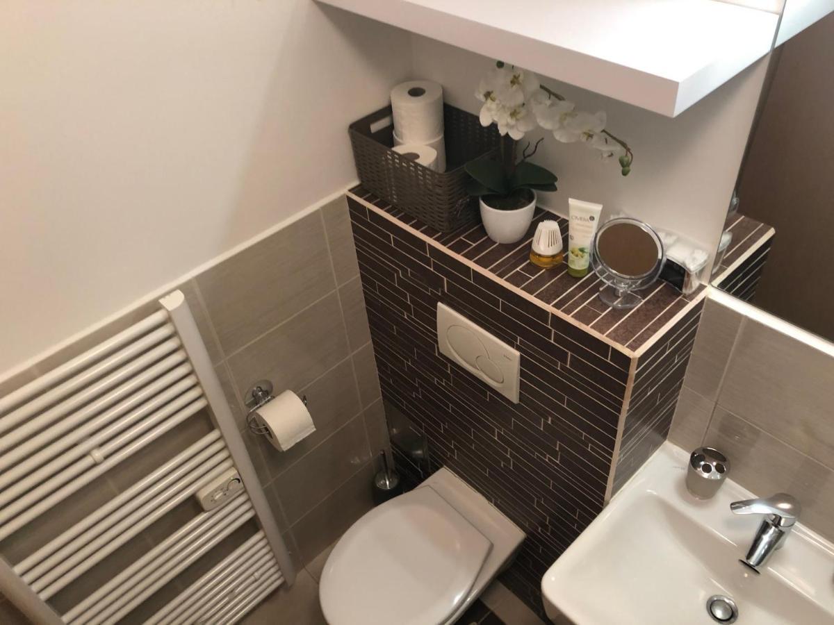 Luxury Central Studio Under The Castle Apartment ลูบลิยานา ภายนอก รูปภาพ