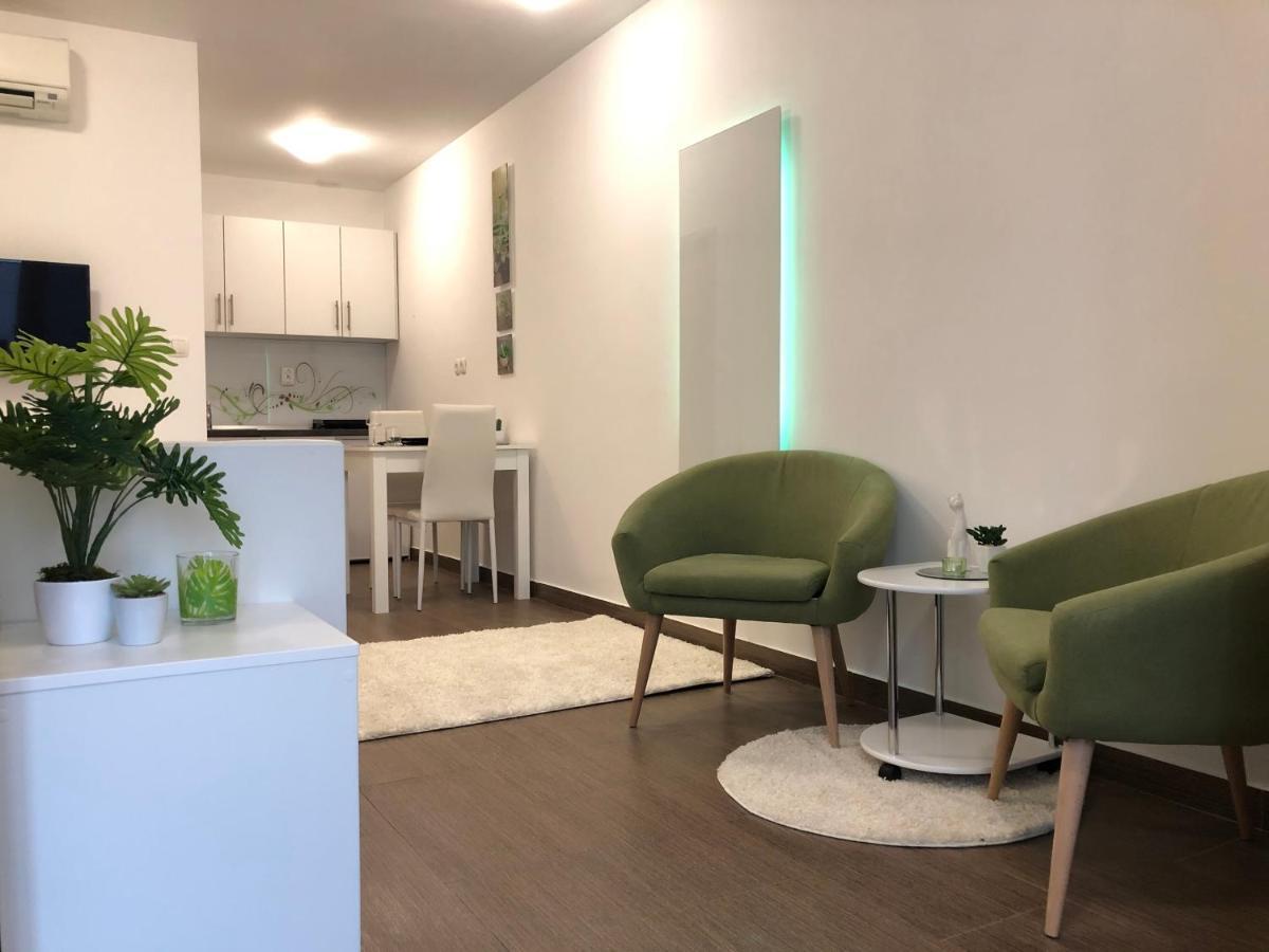 Luxury Central Studio Under The Castle Apartment ลูบลิยานา ภายนอก รูปภาพ